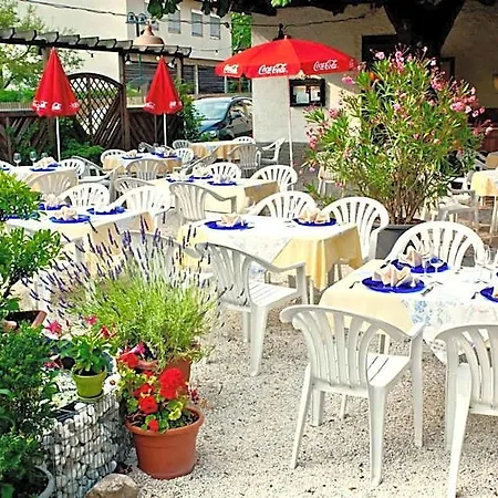 Hotel Velden Bacherlwirt 3*